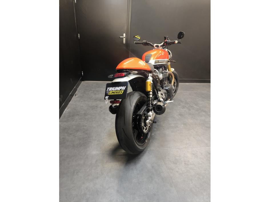TRIUMPH SPEED TWIN 1200
