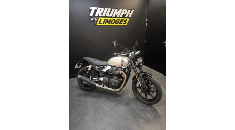 TRIUMPH SPEED TWIN 900
