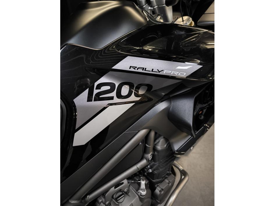 TRIUMPH TIGER 1200 RALLY PRO